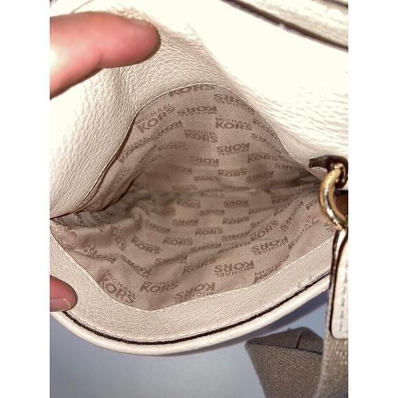 MICHAEL KORS, SMALL CREAM / TAN LEATHER CROSSBODY BAG (ASIS) - Picture 7 of 13